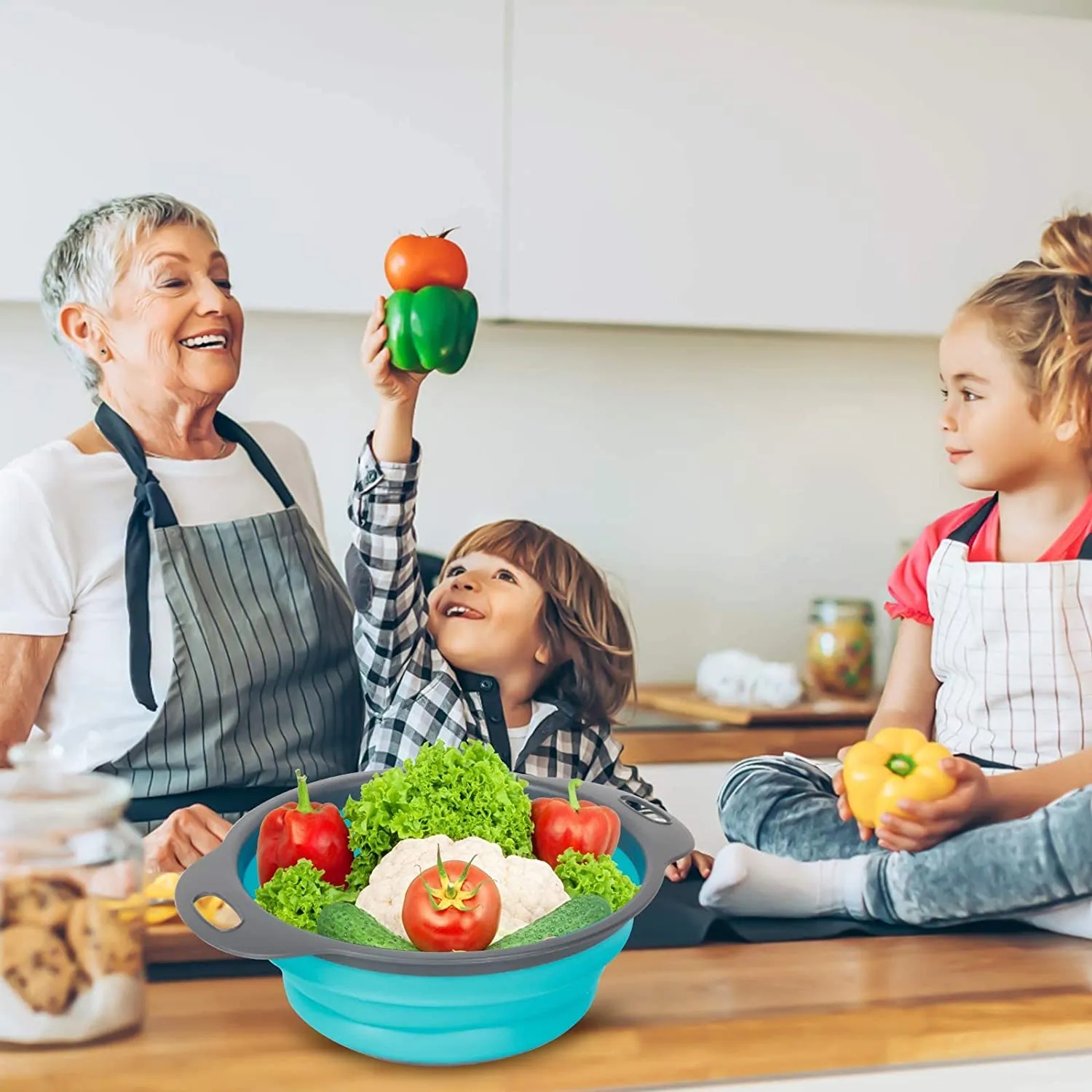Collapsible Colander Strainer with Handles Set
